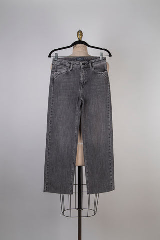 Black washed denim straight pants (4 and 6)