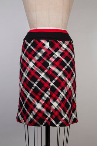 Red tartan skirt (4 and 6)