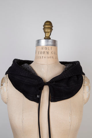 Capulard noir métallisé argent / tricot noir tartan cendré