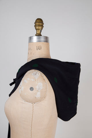 Emerald/Midnight Velvet Scottish Knit Capular with Pockets