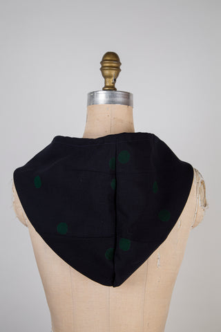 Emerald/Midnight Velvet Scottish Knit Capular with Pockets