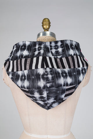 Capulard graphique noir et blanc/ rose néon sans pinces