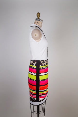 Robe polo blanche à bandes colorées (6)