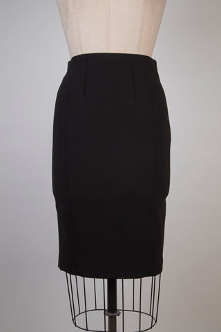 Jupe crayon noire indémodable (2+4)