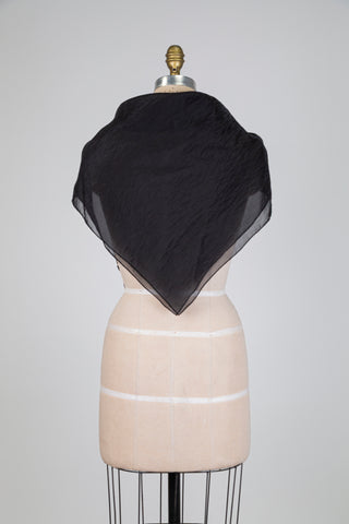 Châle carré noir diaphane