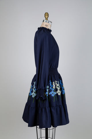 Robe marine à broderie florale (XS+S)