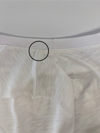 White T-shirt with green smiley face (6)