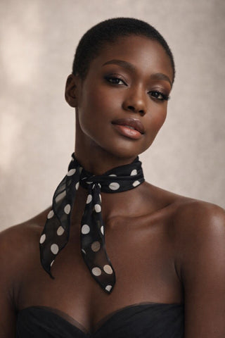 Foulard DANDY diaphane noir à gros pois blancs