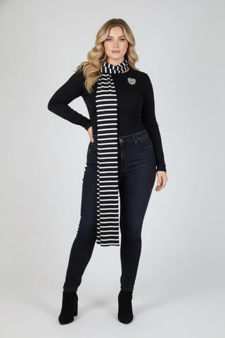 Black and cream striped scarf (XXL)