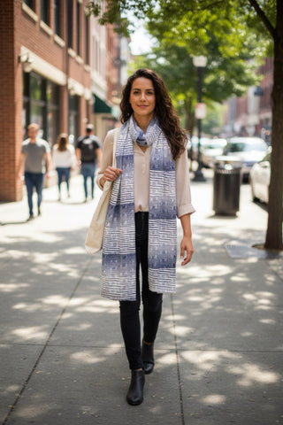 Cream scarf with navy interlining (XXL)