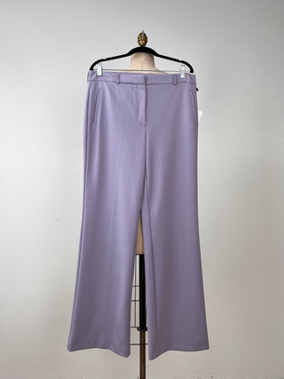 Pantalon tailleur en satin tissé lavande (8 et 10)