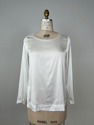 White satin sweater with gold collar (XS)