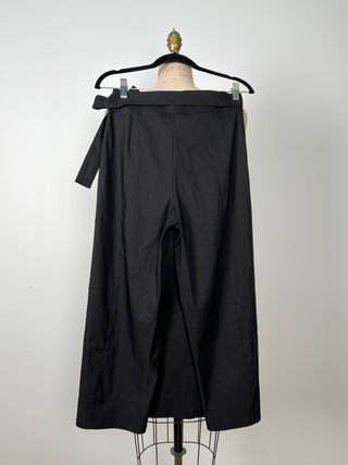 Pantalon droit à pan jupe en lin lustré noir  (XS)