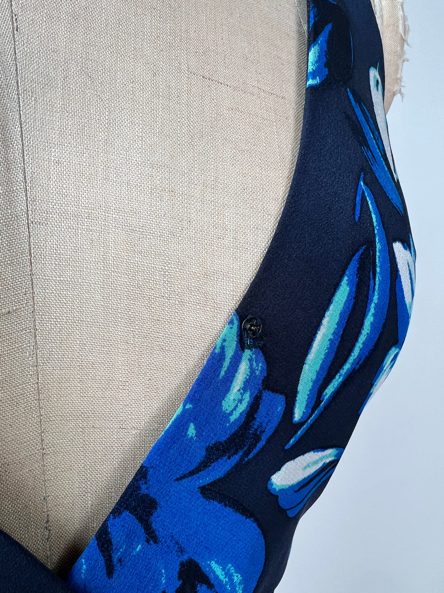 Robe cache-coeur en soie marine à imprimé floral (XXS)