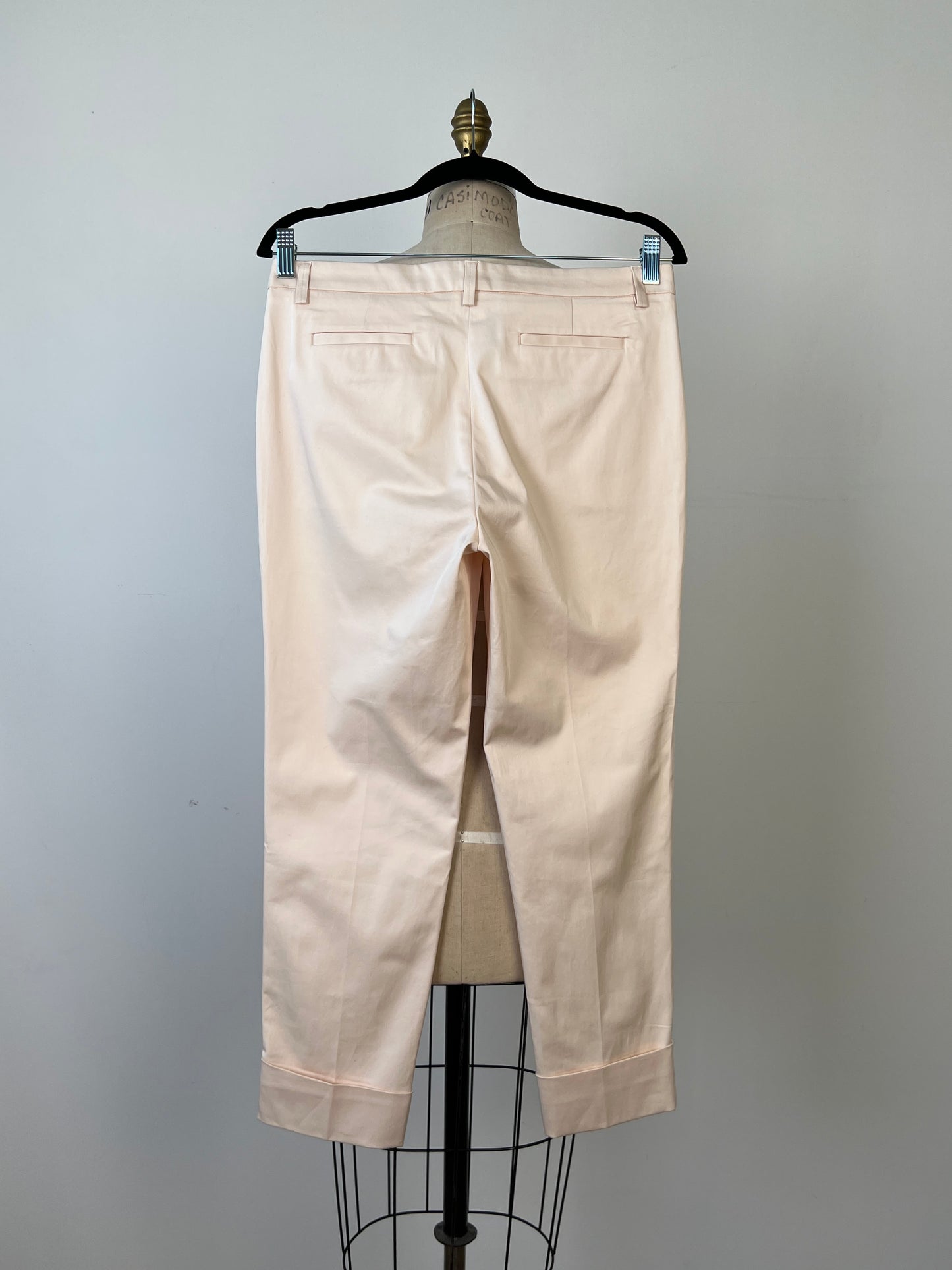 Pantalon rose pâle à revers et strass (6)