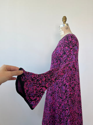 Robe évasée en tricot à jacquard noir mauve et rose (M)