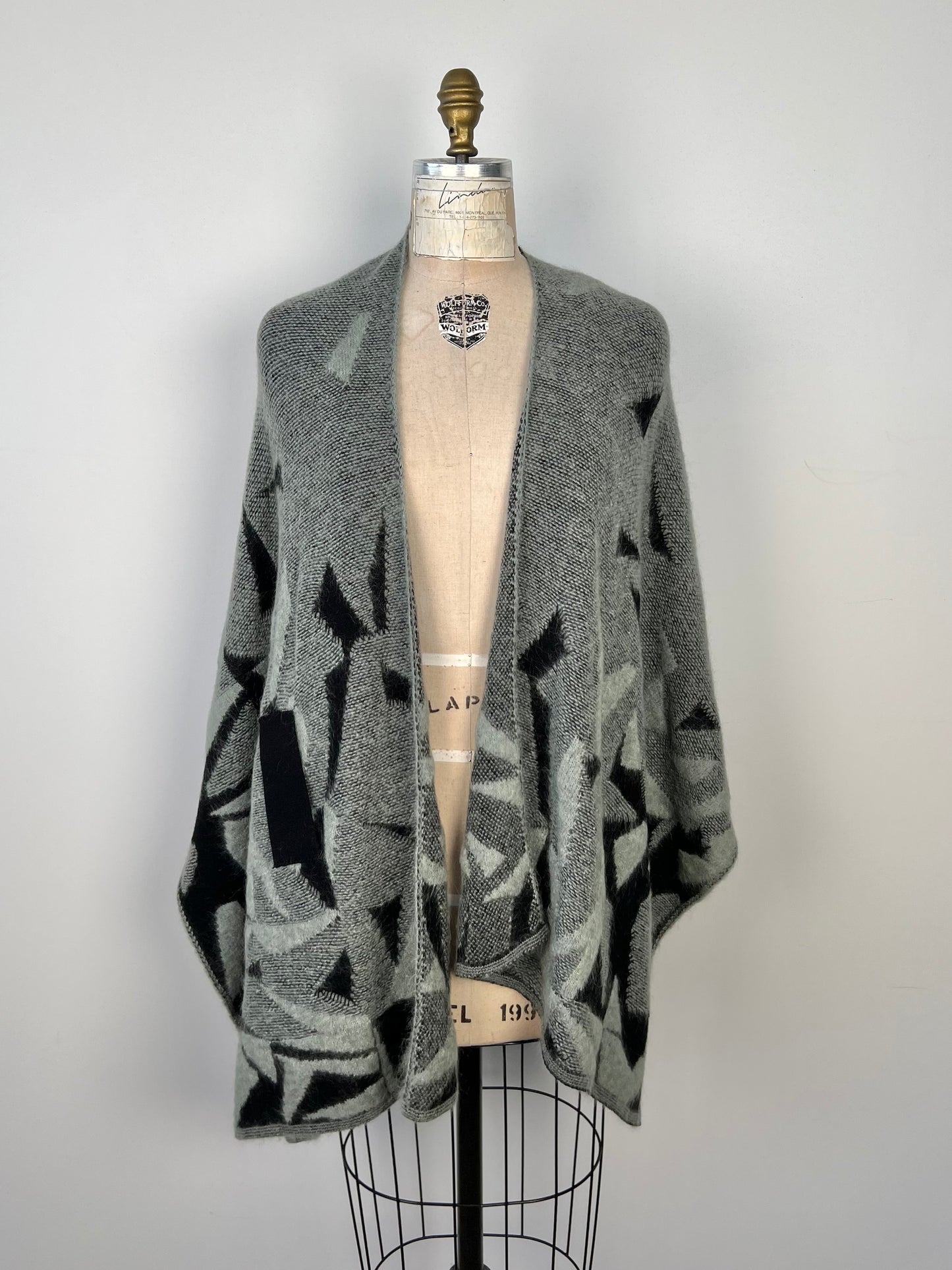 Cape châle en tricot à jacquard vert de gris noir (TU)