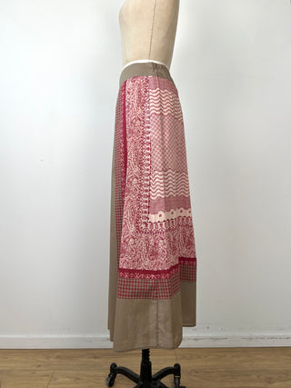 Taupe skirt with pink ornamental print (6)