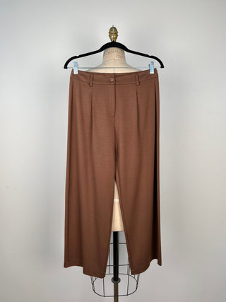 Pantalon écourté chocolat à jambe droite (S)