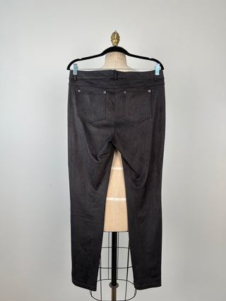 Pantalon cigarette en faux suède anthracite profond (4 et 8)