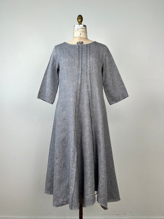 Robe à coupes franches en lin façon denim  (4 et 8)