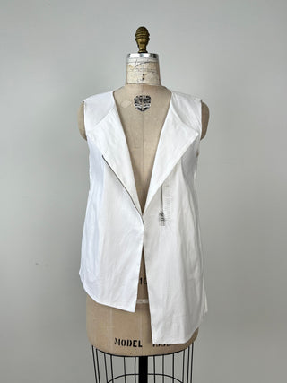 Veste techno chic blanc givré à coupe biseau (6)