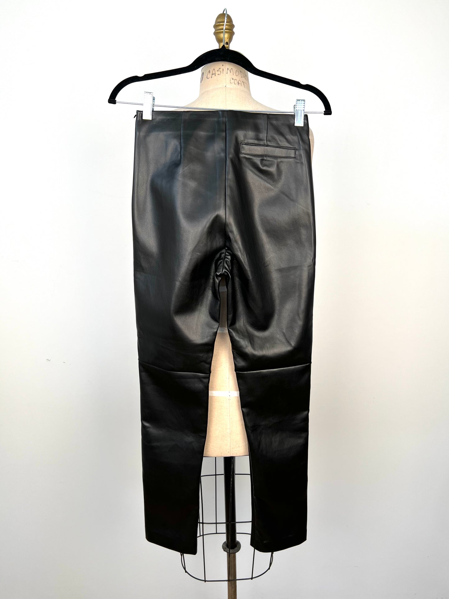 Pantalon legging en faux cuir noir (XS/S)
