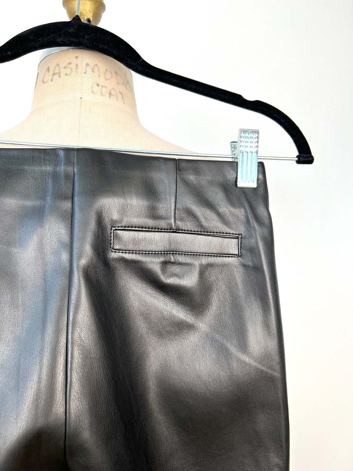 Pantalon legging en faux cuir noir (XS/S)