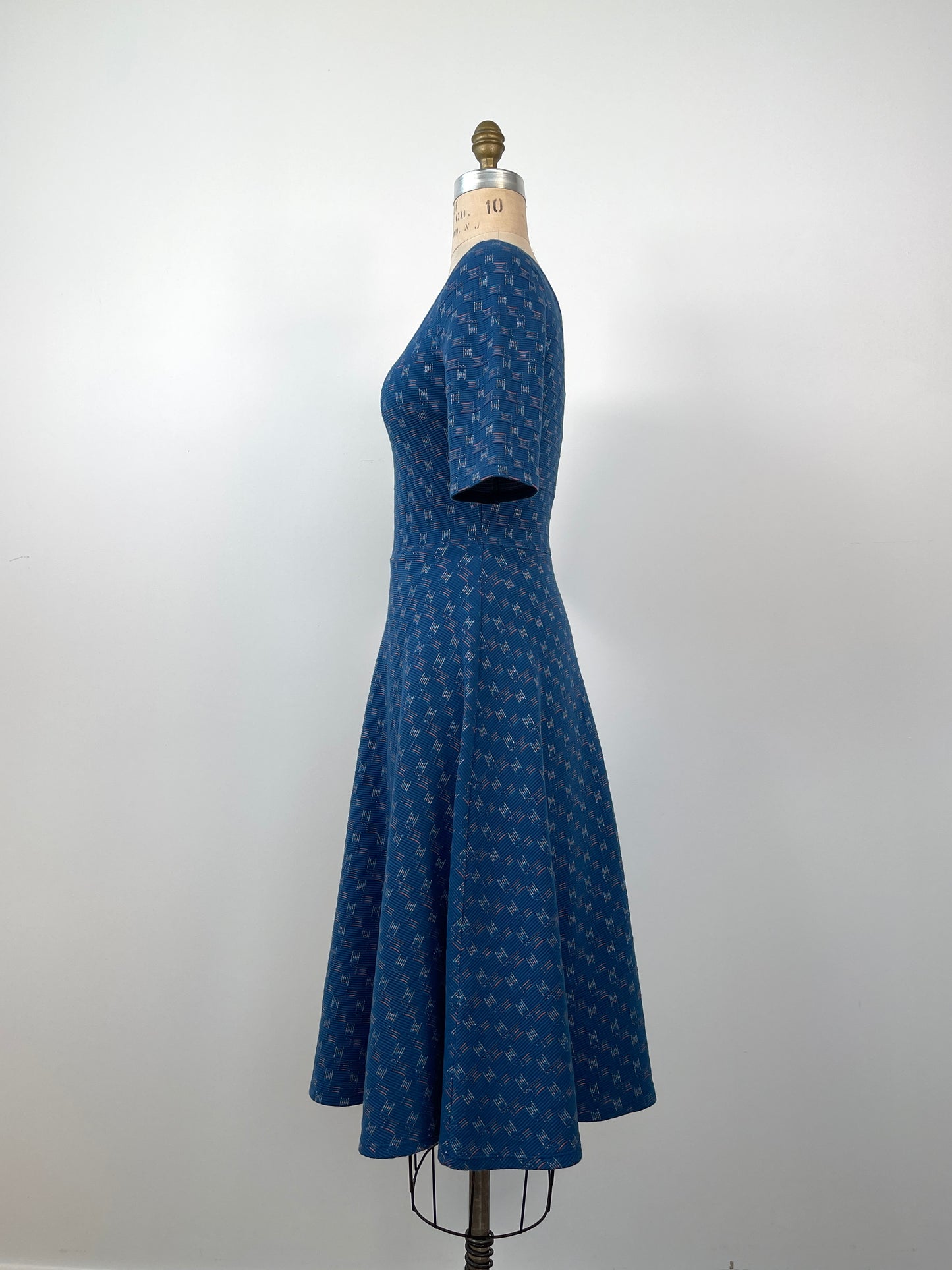 Robe bleue à imprimé corail métallisé lavable (XS/S)
