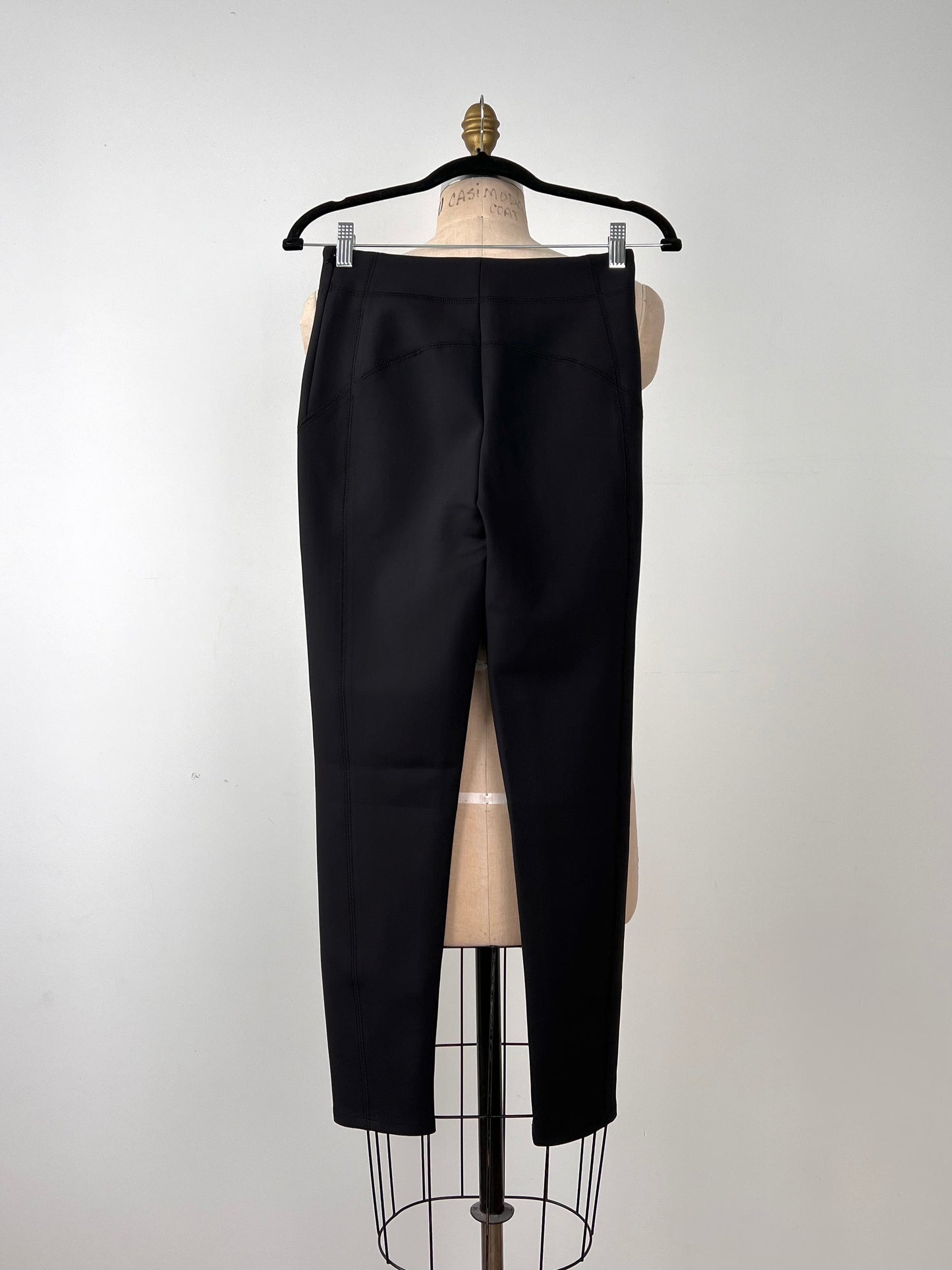 Pantalon noir effet wetsuit stretch à taille haute (2)