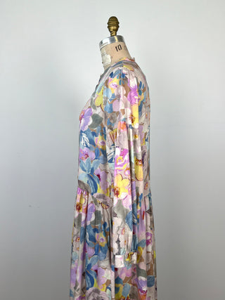 Robe évasée à imprimé floral pictural pastel (6)