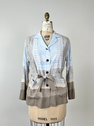 Fitted blouse with taupe and sky blue ornamental print (6)