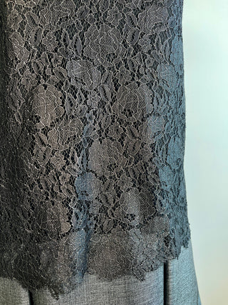 Two-material dress in metallic gray gabardine and lace (6/8)