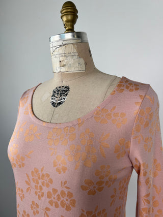 Powder pink sweater with peach floral jacquard (S+M)