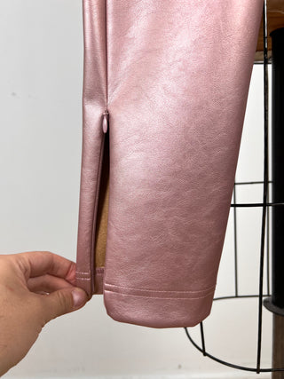 Pantalon legging en faux cuir rose galactique (6)