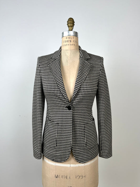 Blazer cintré en jacquard noir et crème (2)