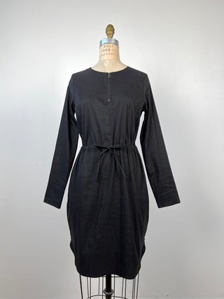 Adjustable black dress in 4-season technical linen (S)