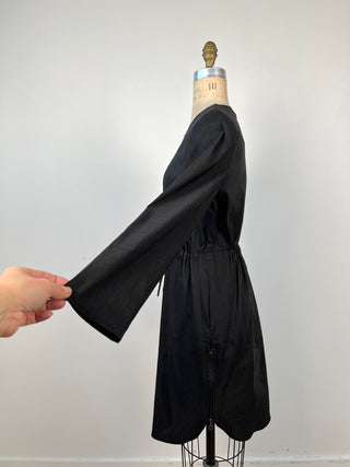 Adjustable black dress in 4-season technical linen (S)