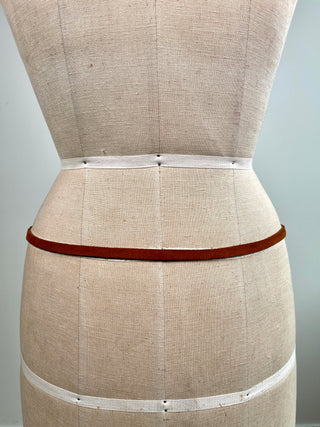 Ceinture en cuir suédé muscade (M)