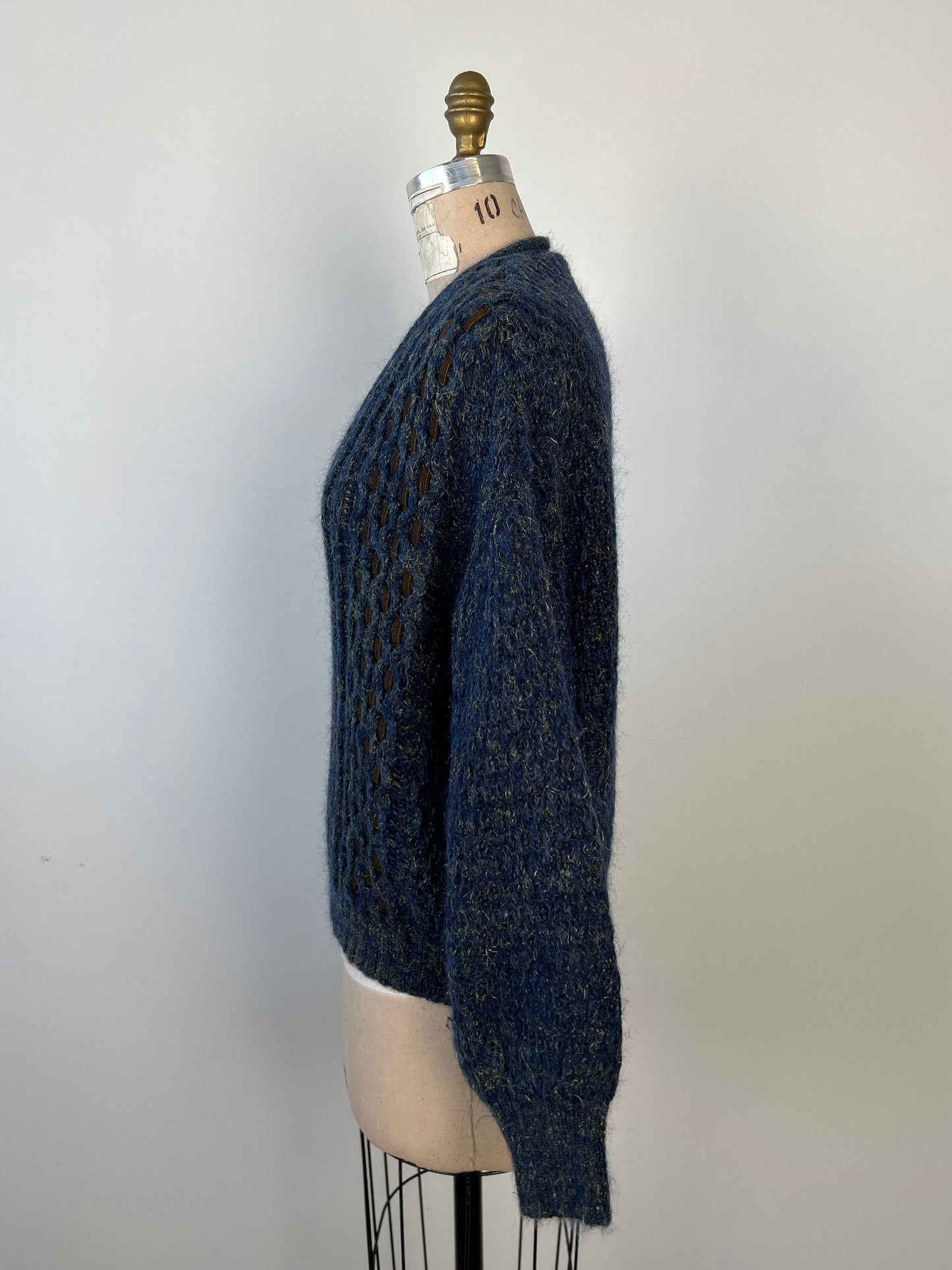 Chandail vintage en tricot marine à rubans  (L)