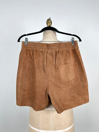 Natural leather urban shorts with elastic waist (8)