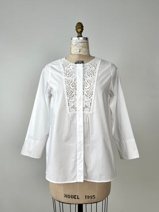 Blouse en coton blanc à plastron broderies (XS)