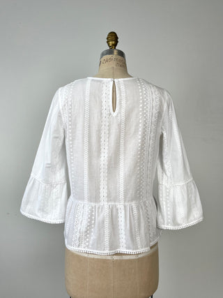 Blouse blanche à broderies (6)