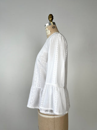 Blouse blanche à broderies (6)