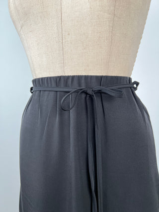 Microfiber flared skirt with elastic waist (4)