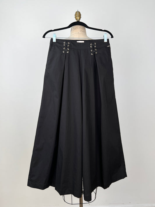 Pantalon Samouraï noir à oeillets décoratifs (4 à 12)