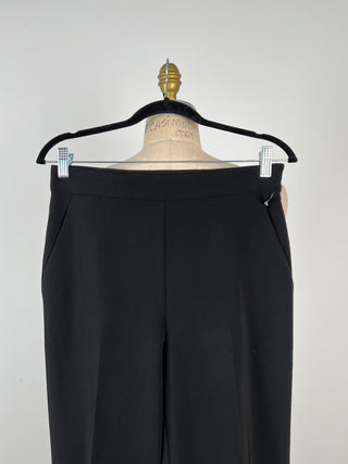 Pantalon tailleur noir à jambe évasée (6)