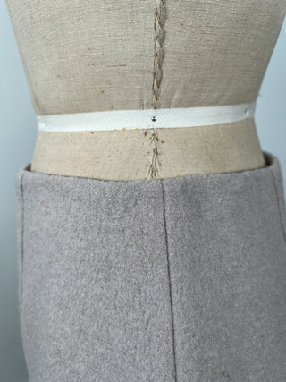 Flared skirt in almond virgin wool felt (8)