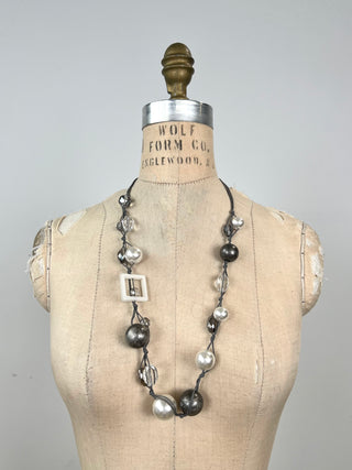 Collier Perles & Ficelles - H