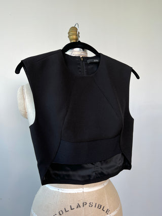 Black cropped top with elastic band insert (XXS)